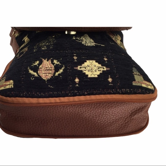 Amanda Tapestry Embroidered crossbody Adjustable purse - Picture 3 of 8
